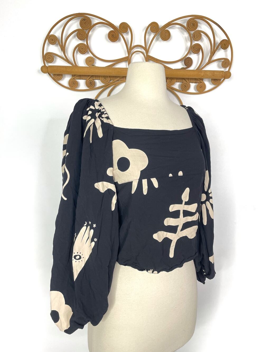 Women's Black printed balloon sleeve back tie top S